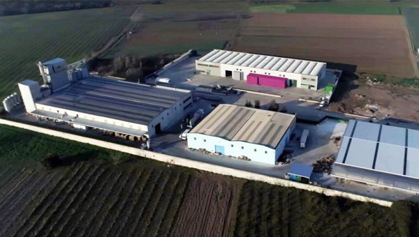 Поставщик кормов и товаров для ухода за животными из Италии перестраивает свой завод