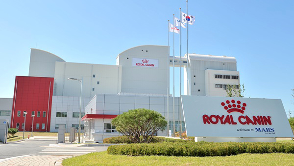 Вывоз кормов Royal Canin из Южной Кореи превысил $100 млн